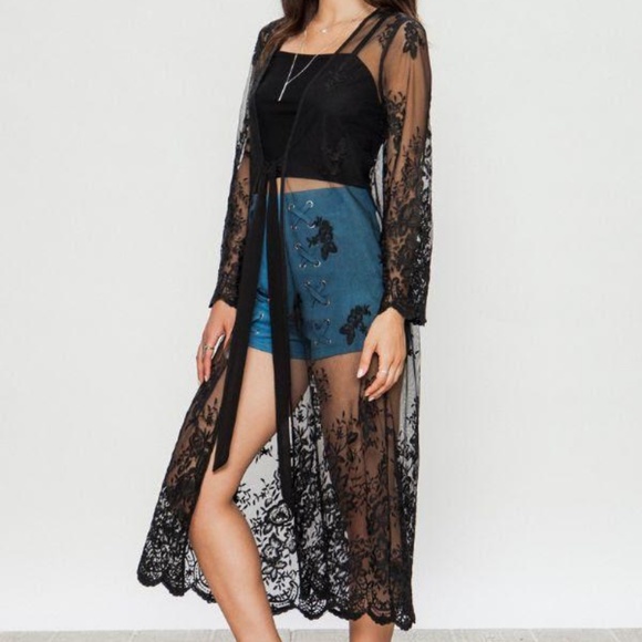 Black Rose Kimono - Picture 2 of 2